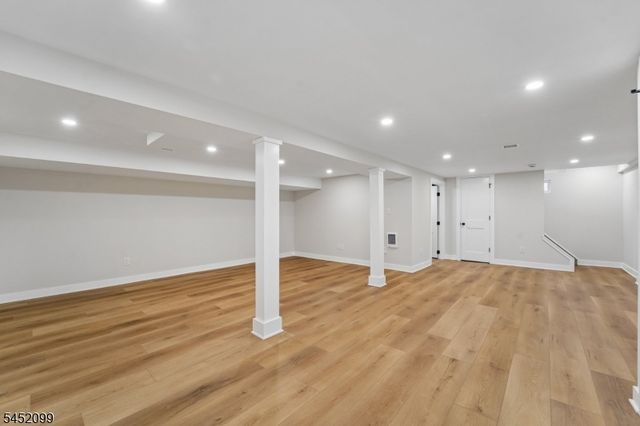 324 Thomas Ave, Lyndhurst Twp., NJ 07071