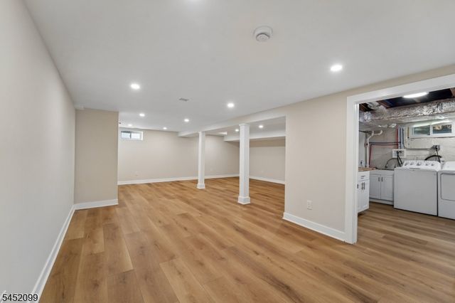 324 Thomas Ave, Lyndhurst Twp., NJ 07071