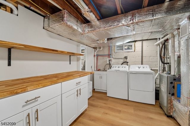 324 Thomas Ave, Lyndhurst Twp., NJ 07071