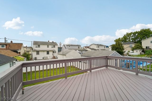 324 Thomas Ave, Lyndhurst Twp., NJ 07071