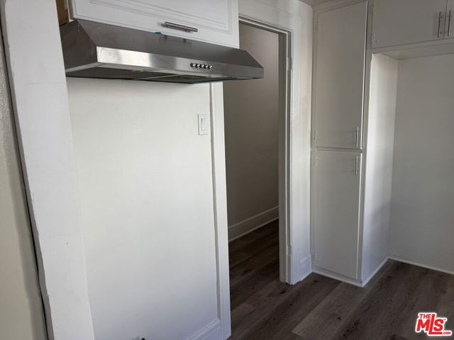 901 S Berendo Street, Los Angeles, CA 90006