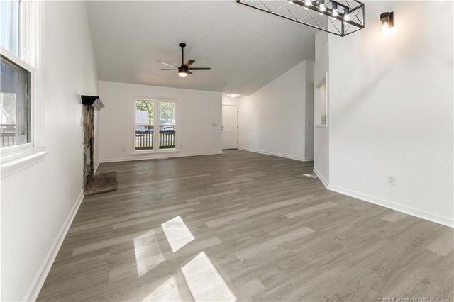 131 Windsor Lane, Raeford, NC 28376
