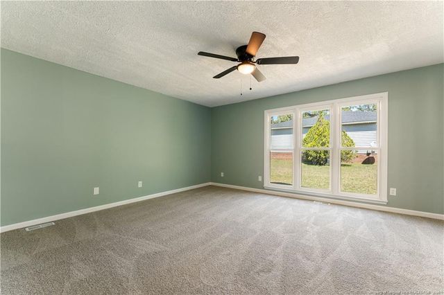 131 Windsor Lane, Raeford, NC 28376