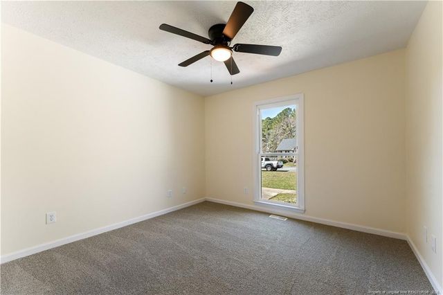 131 Windsor Lane, Raeford, NC 28376