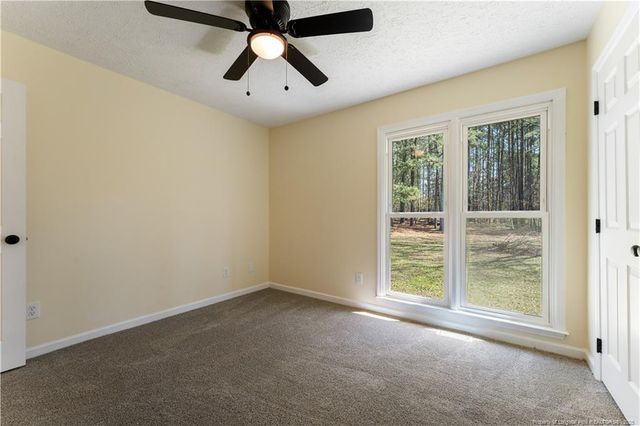 131 Windsor Lane, Raeford, NC 28376
