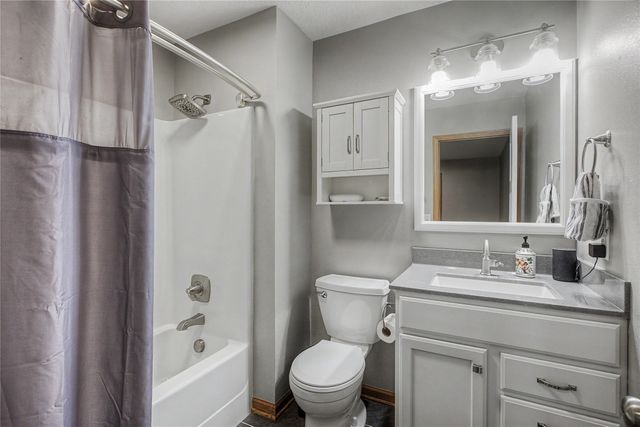 1203 8th Street, Dallas Center, IA 50063