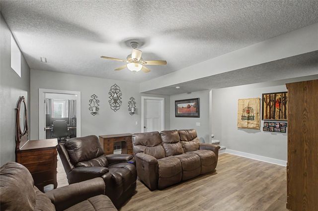 1203 8th Street, Dallas Center, IA 50063