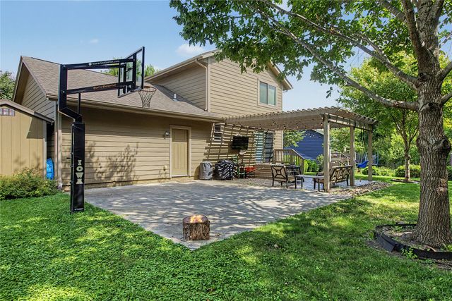 1203 8th Street, Dallas Center, IA 50063