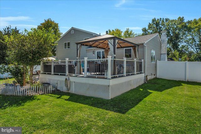 1543 WHEATFIELD LN, Warminster, PA 18974
