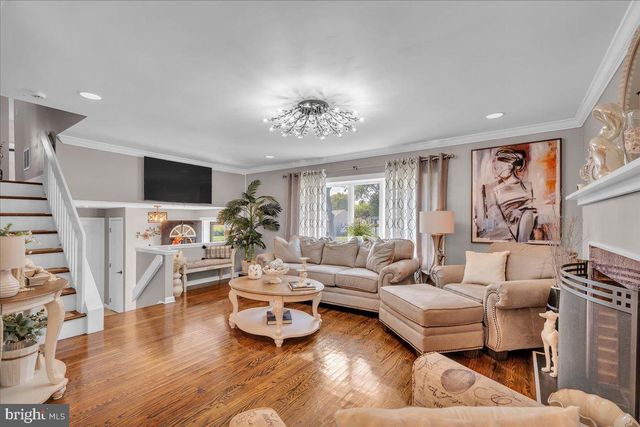 1543 WHEATFIELD LN, Warminster, PA 18974