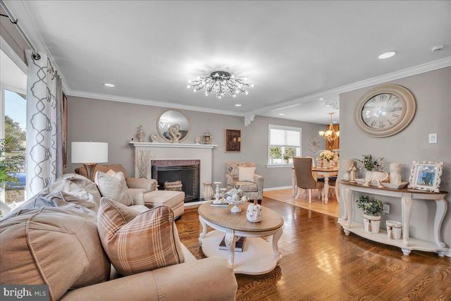 1543 WHEATFIELD LN, Warminster, PA 18974