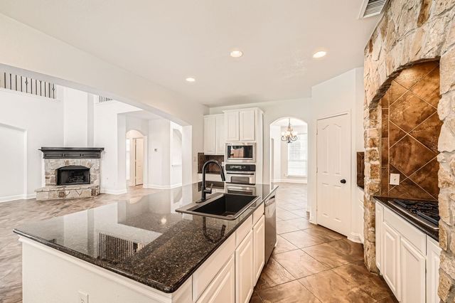 9812 Whitley Bay DR, Austin, TX 78717