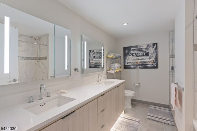800 Ave Port Imp920 920, Weehawken Twp., NJ 07086