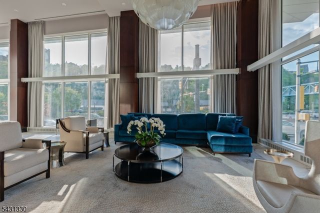 800 Ave Port Imp920 920, Weehawken Twp., NJ 07086