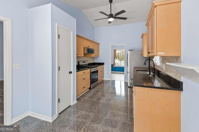 908 River Rock Drive, Woodstock, GA 30188