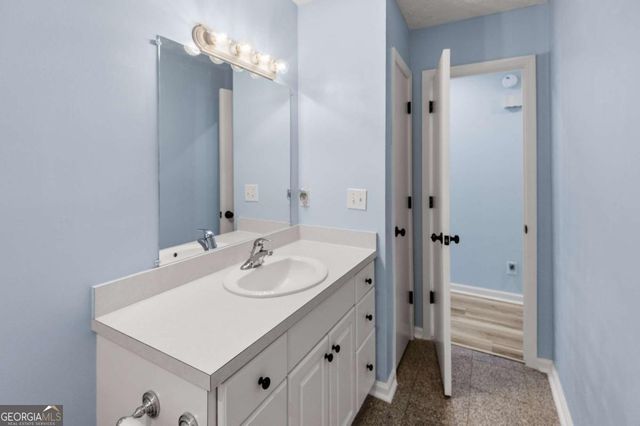 908 River Rock Drive, Woodstock, GA 30188