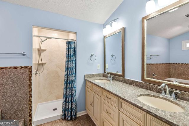 908 River Rock Drive, Woodstock, GA 30188