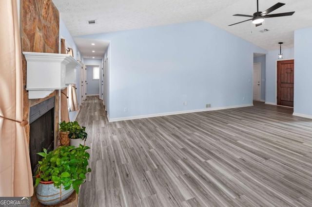 908 River Rock Drive, Woodstock, GA 30188