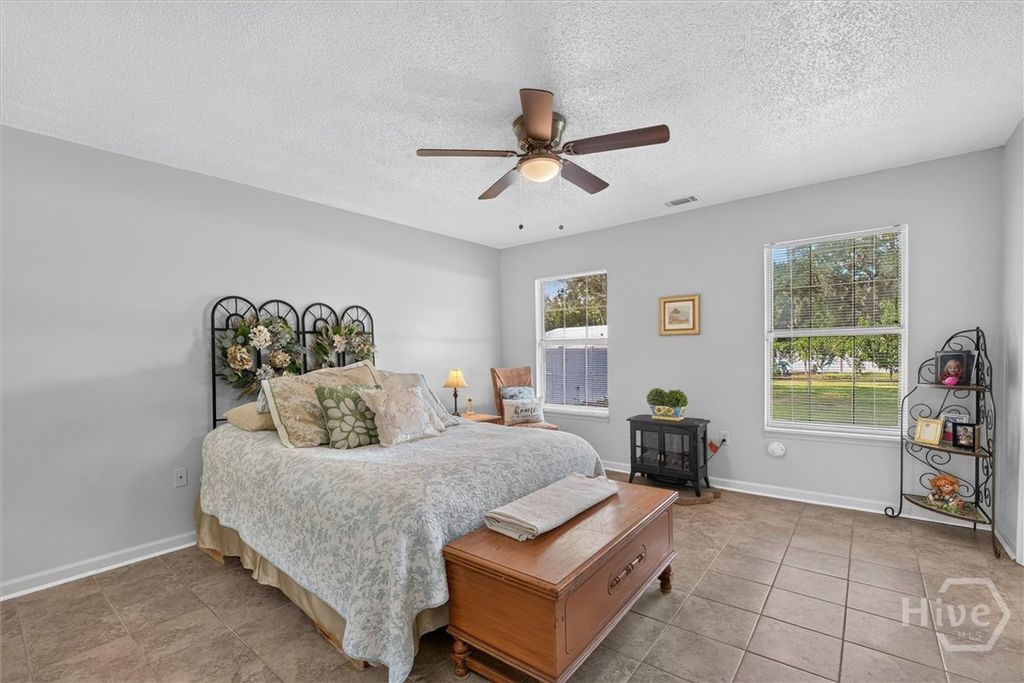 Image 20 of property listing at 378 Brisbon Road, Richmond Hill, GA 31324