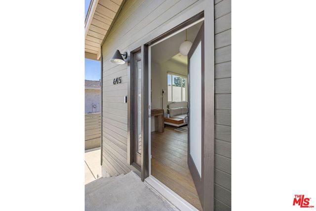645 Milo Terrace, Los Angeles, CA 90042
