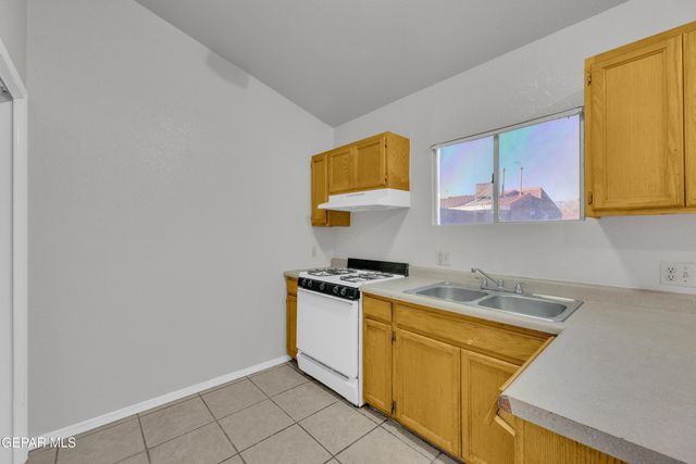 11053 Oasis Drive, El Paso, TX 79936