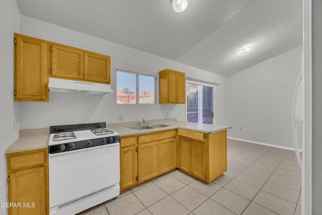 11053 Oasis Drive, El Paso, TX 79936