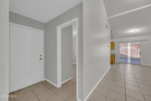 11053 Oasis Drive, El Paso, TX 79936