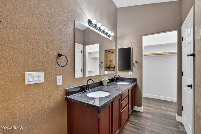 3242 N RICARDO Circle, Mesa, AZ 85215