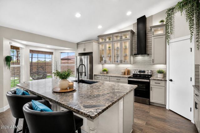 3242 N RICARDO Circle, Mesa, AZ 85215