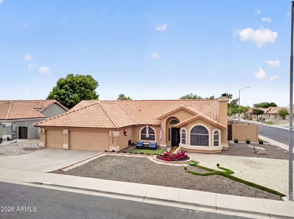 3242 N RICARDO Circle, Mesa, AZ 85215