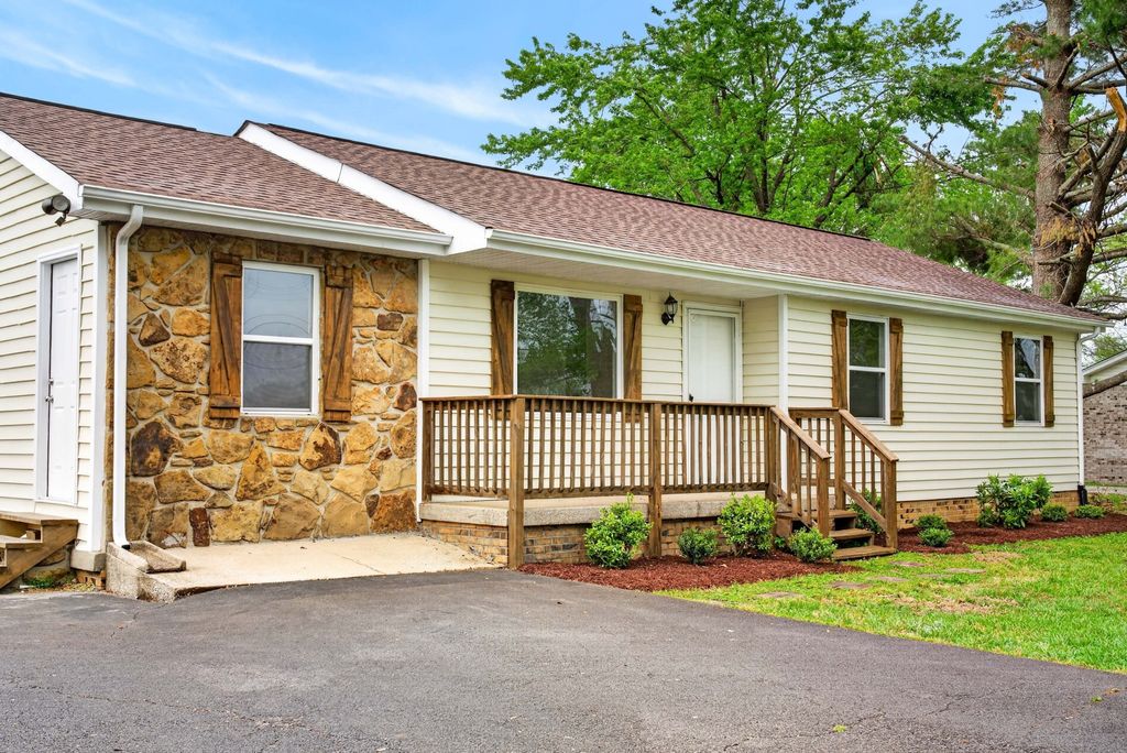 1440 Old Highway 52, Lafayette, TN 37083