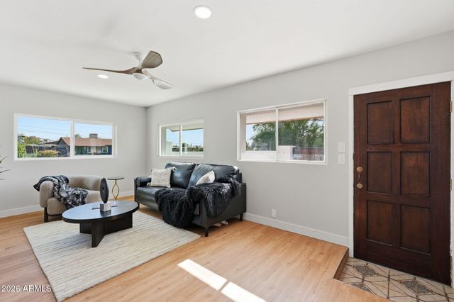 1502 E HATCHER Road, Phoenix, AZ 85020