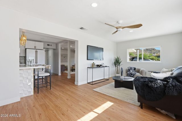 1502 E HATCHER Road, Phoenix, AZ 85020