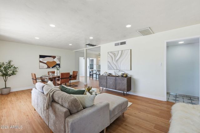 1502 E HATCHER Road, Phoenix, AZ 85020