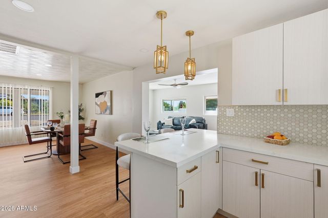 1502 E HATCHER Road, Phoenix, AZ 85020