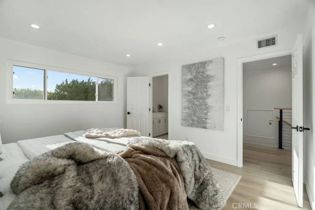 11111 Vanalden, Porter Ranch, CA 91326