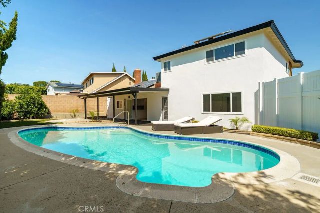 11111 Vanalden, Porter Ranch, CA 91326