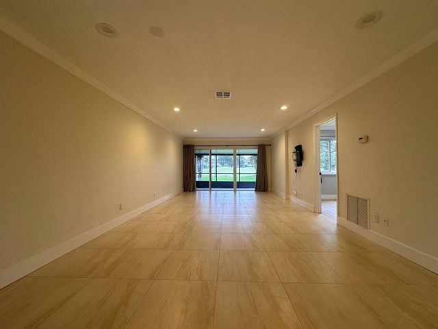 9638 NW 65th Street C10, Tamarac, FL 33321