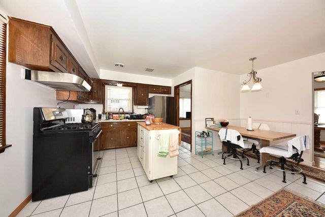 4859 N 105th STREET, Milwaukee, WI 53225