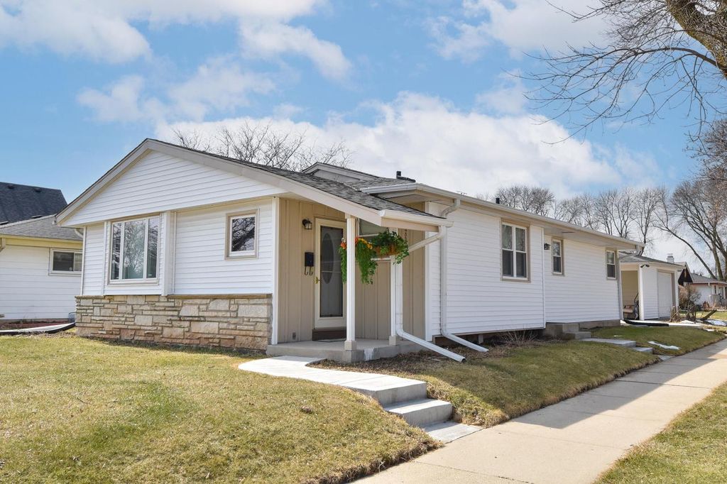 4859 N 105th STREET, Milwaukee, WI 53225