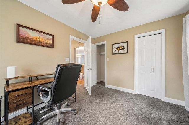 1395 Peterson Dr, Jefferson Hills, PA 15025