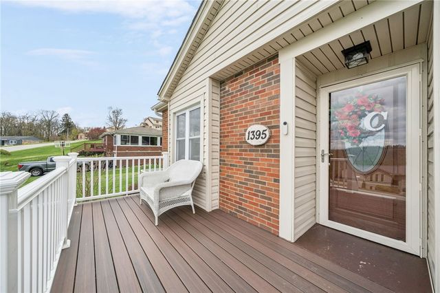 1395 Peterson Dr, Jefferson Hills, PA 15025