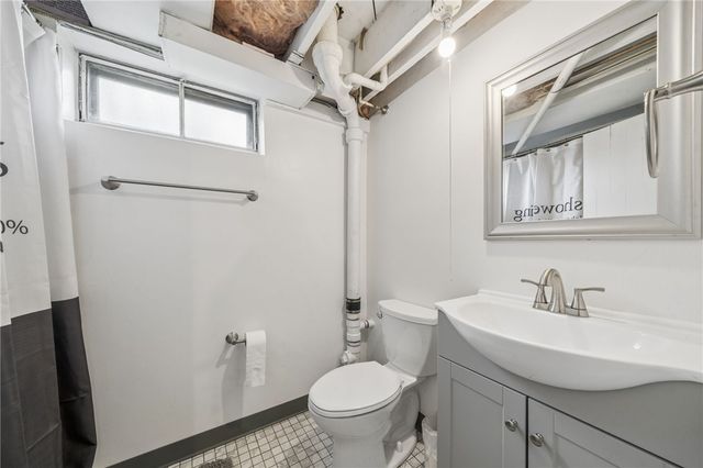 1395 Peterson Dr, Jefferson Hills, PA 15025