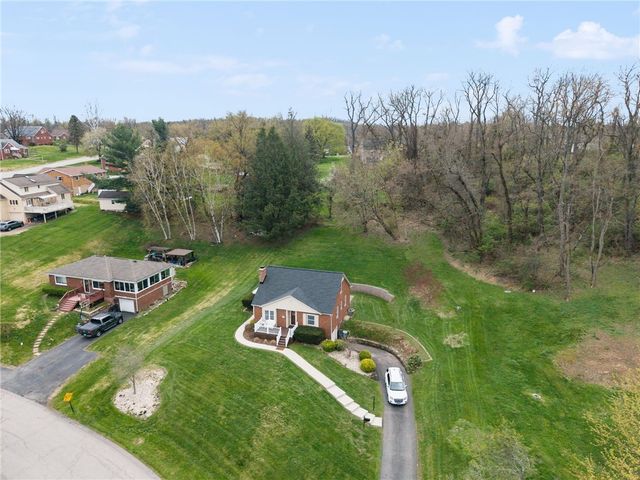 1395 Peterson Dr, Jefferson Hills, PA 15025