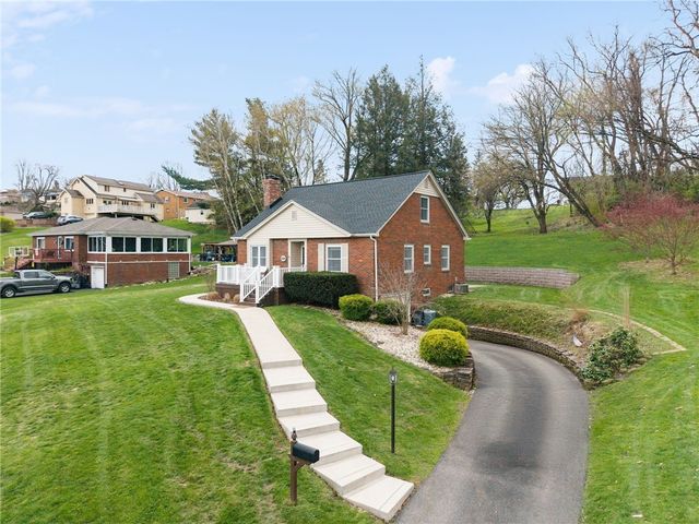 1395 Peterson Dr, Jefferson Hills, PA 15025