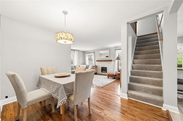 1395 Peterson Dr, Jefferson Hills, PA 15025
