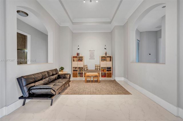 3950 W Hibiscus St, Weston, FL 33332