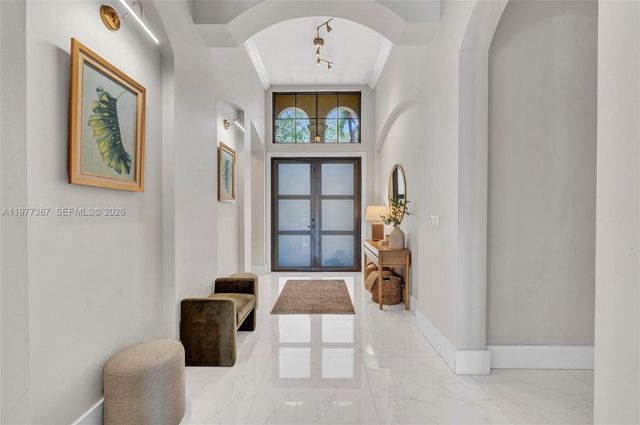 3950 W Hibiscus St, Weston, FL 33332