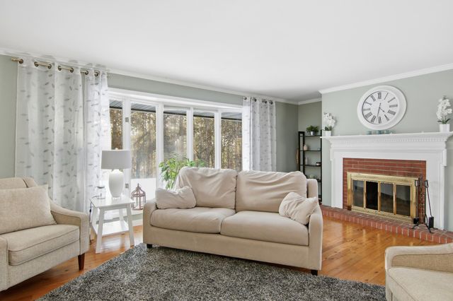 4304 Tamara Drive, Eau Claire, WI 54701