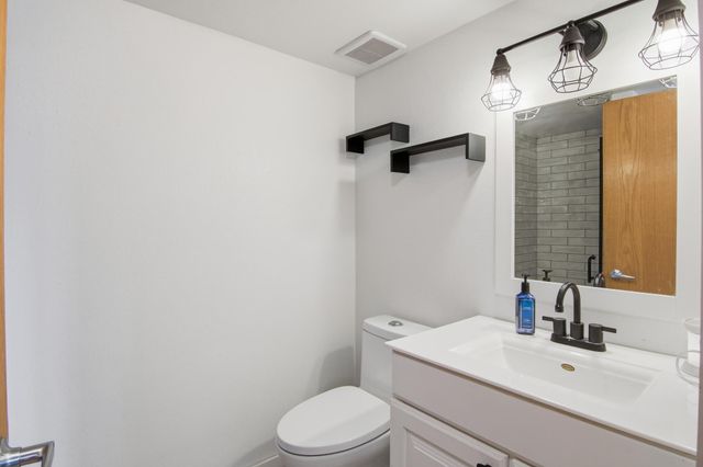 4304 Tamara Drive, Eau Claire, WI 54701